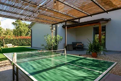 Villa mit Klimaanlage und Aussenpool