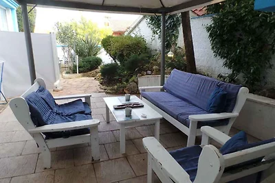 Ferienwohnung mit Garten, Terrasse und Grill