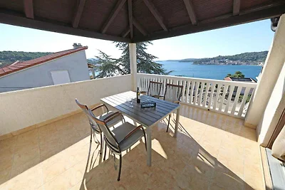 Appartamento Vacanza con famiglia Tisno