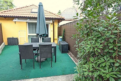 Ferienhaus mit WLAN und Klimaanlage in der Nä