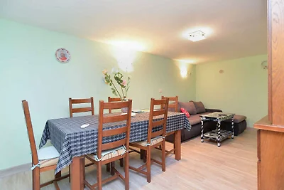 Ferienhaus mit Terrasse und Klimaanlage