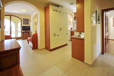 Ferienwohnung mit überdachter Terrasse und