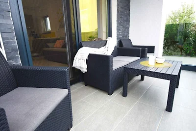 Gemütliche Unterkunft Daisy in Pakoštane mit 