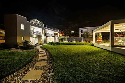 Casa de vacaciones Vacaciones de reposo Podstrana