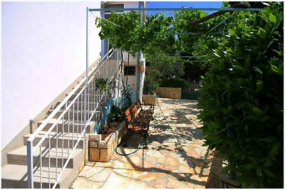Ferienwohnung mit Terrasse und Klimaanlage