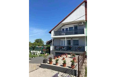 Ferienwohnung mit grossem Garten