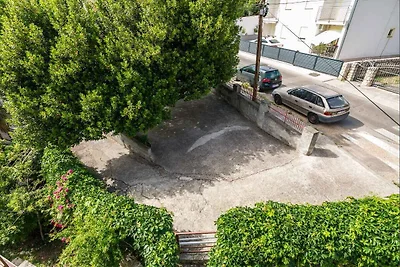 Studio mit Balkon und Klimaanlage