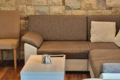 Ferienwohnung mit Balkon und Klimaanlage