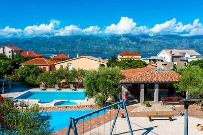 Villa Zlatni Dvori – Exklusives Ferienhaus in