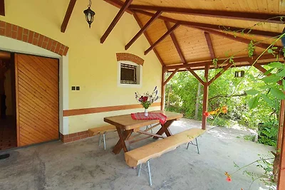 Ferienhaus eingerichtet in typisch ungarische