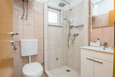Ferienwohnung mit Balkon und Parkplatz