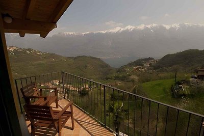 Ferienwohnung mit Terrasse und Seeblick