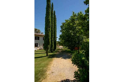 Ferienwohnung mit einem grossen Garten