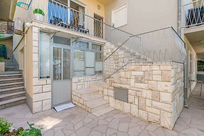 Ferienwohnung mit Balkon und Grill