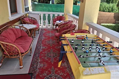 Ferienhaus mit Terrasse, Pool und Klimaanlage