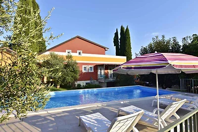 Ferienwohnung mit Pool an ruhiger Lage