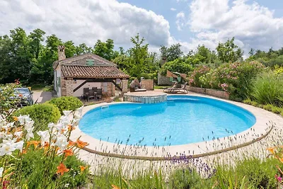 Villa mit Klimaanlage und Pool