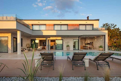 Vakantiehuis Ontspannende vakantie Jakovici