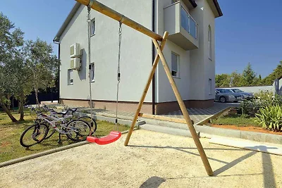 Villa mit Pool und Klimaanlage