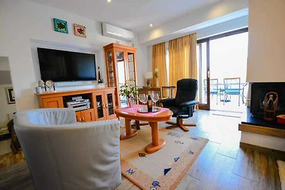 Ferienhaus mit Terrasse und Grill