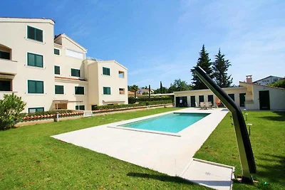 Ferienwohnung mit Klimaanlage und Pool