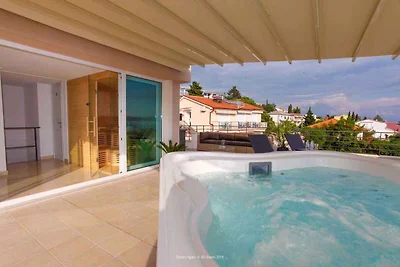 Ferienwohnung mit Whirlpool in Balkon, und mi