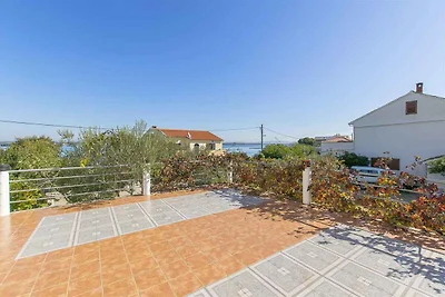 Ferienwohnung mit Balkon und Grill