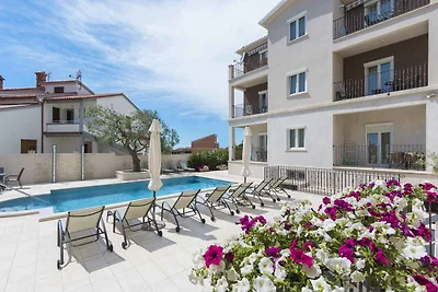 Ferienwohnung mit Klimaanlage und Aussenpool