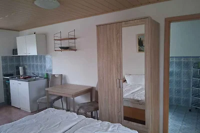 Studio mit Grillmöglichkeit im Garten