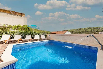 Wohnung mit Balkon, Meerblick und Gemeinschaf