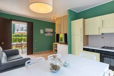 Villa mit Klimaanlage und Garten