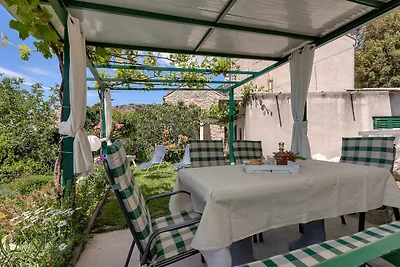 Ferienhaus mit Klimaanlage und Grill
