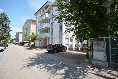 Ferienwohnung mit Blalkon und Klimaanlage
