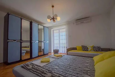 Ferienwohnung mit Klimaanlage und Meerblick