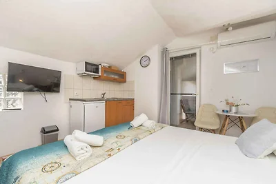 Familiäre VillaArta auf Murter mit Meerblick 