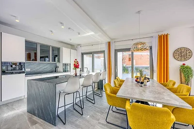 Villa mit Aussenpool