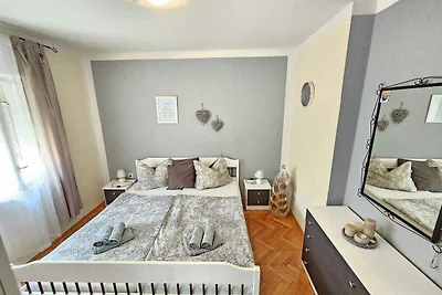 Ferienwohnung mit Blalkon und Klimaanlage