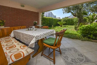 FerienWohnung mit Terrasse und Grill