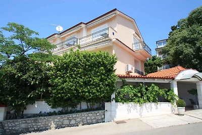 Ferienwohnung mit Balkon und Klimaanlage