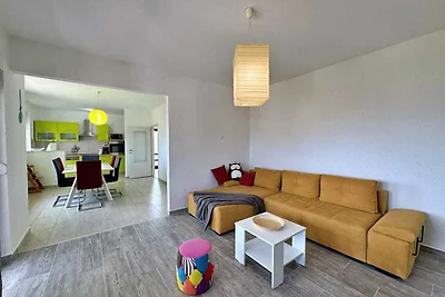 Ferienwohnung mit Balkon und Klimaanlage