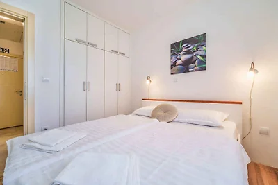Ferienwohnung 200 m zum Strand