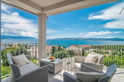 Ferienwohnung mit Klimaanlage und Balkon