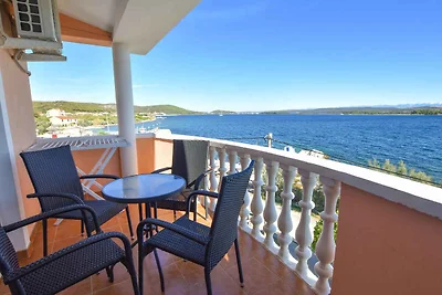 Apartament Dla rodzin Pašman, Tkon