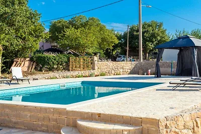 Vakantiehuis Ontspannende vakantie Bajčići