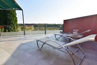 Ferienwohnung mit Pool an ruhiger Lage