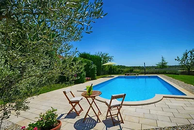 Villa mit Pool und Sauna