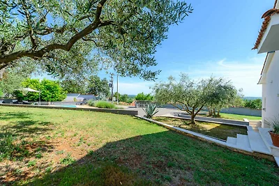 Villa mit Pool und Klimaanlage
