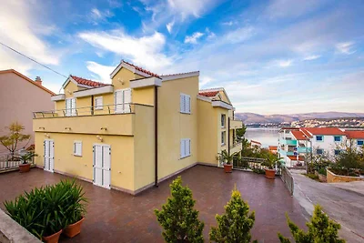 Ferienwohnung mit Meerblick und Whirlpool