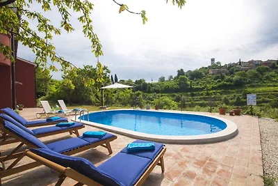 Ferienhaus mit Pool, Klimaanlage, Grill und i