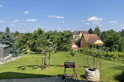 Ferienhaus mit grossem Garten, Gartenpavillon